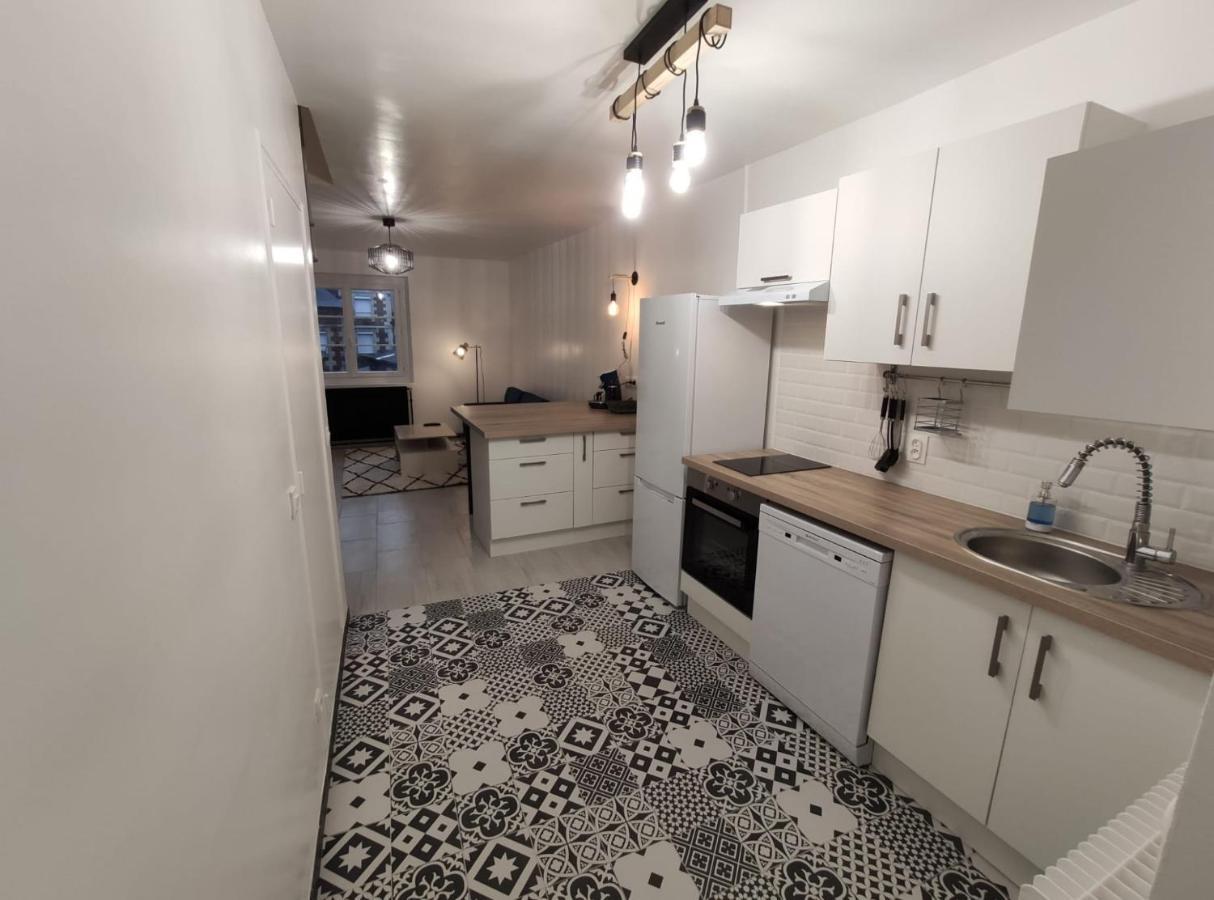 Superbe Duplex En Plein Coeur De Crepy-En-Valois Apartment Ngoại thất bức ảnh